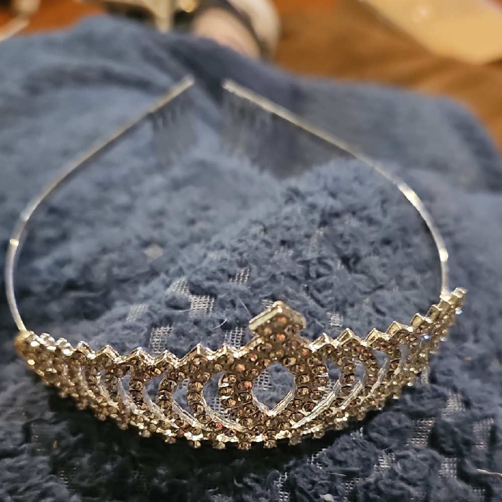 Elegant Silver Tiara